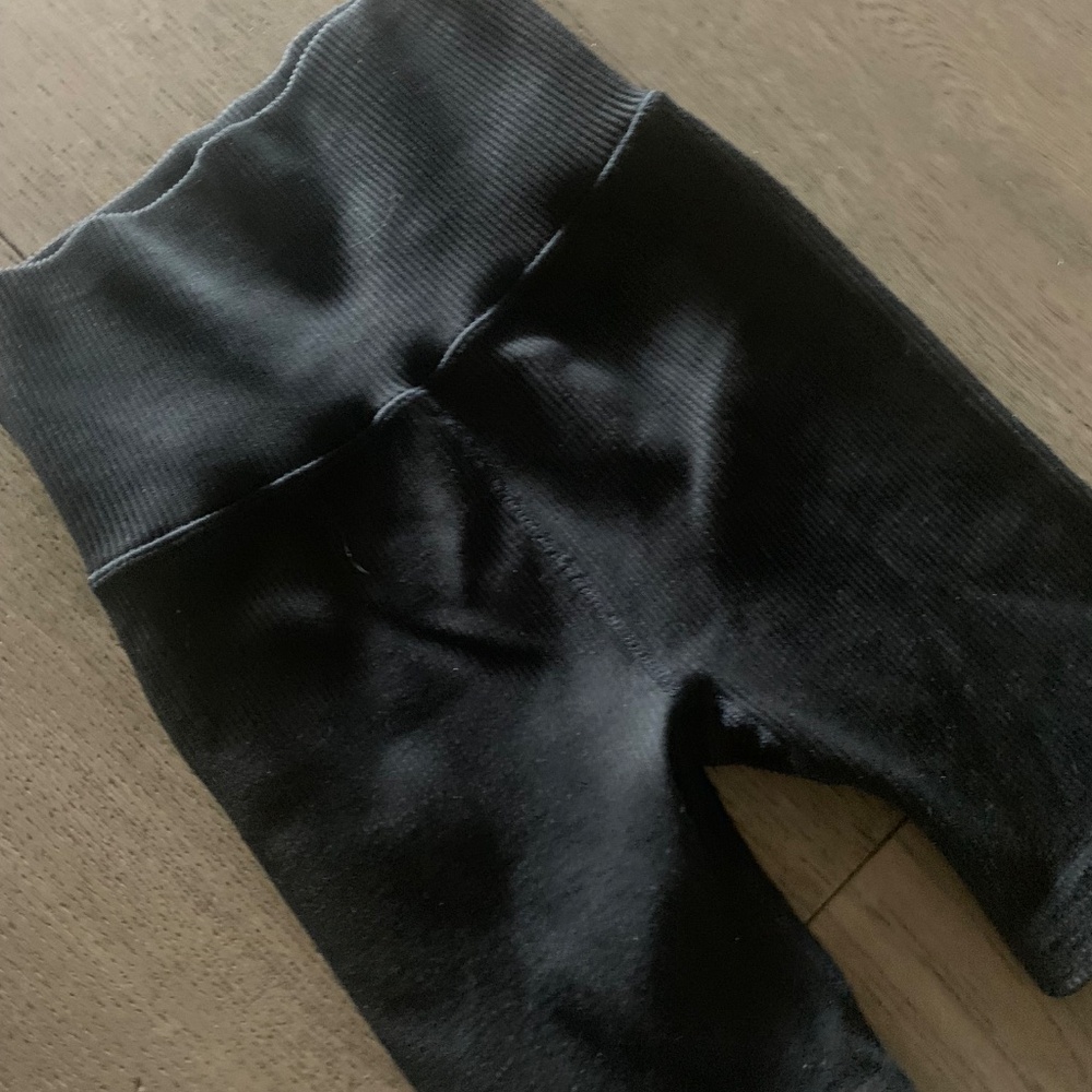 Gap Ribbed Bike Shorts - XS - Picture 2 of 4